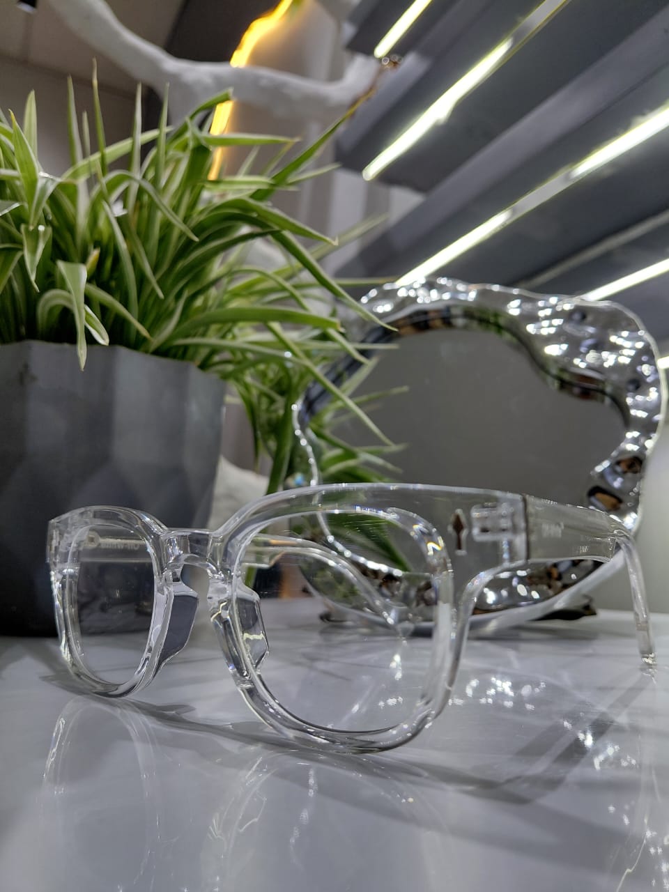 OPTICLINIC 0131