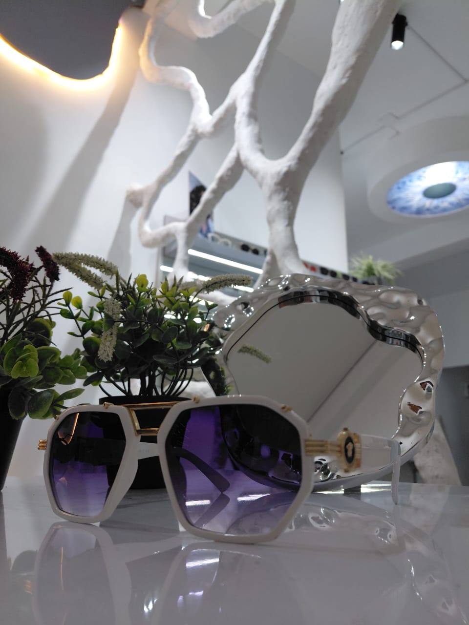 VERSACE