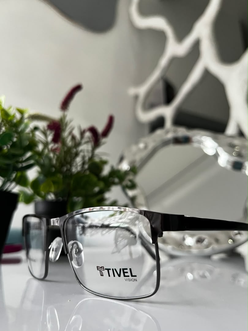 TRIVEL 