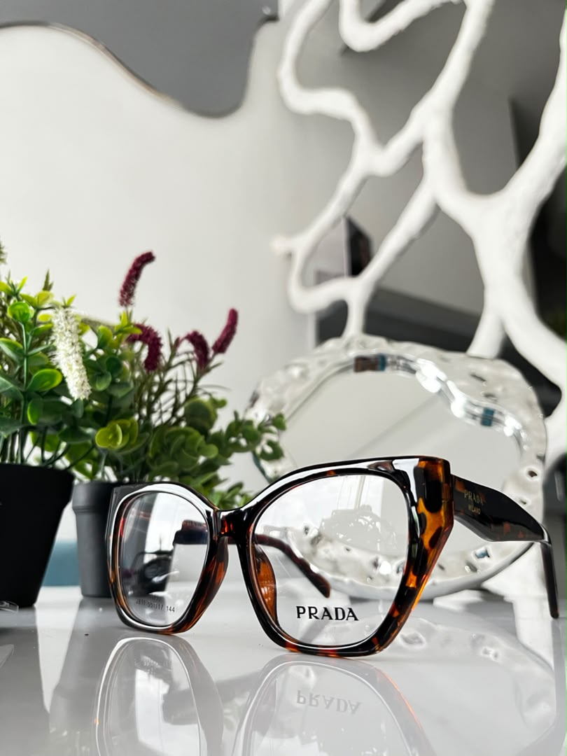 PRADA 